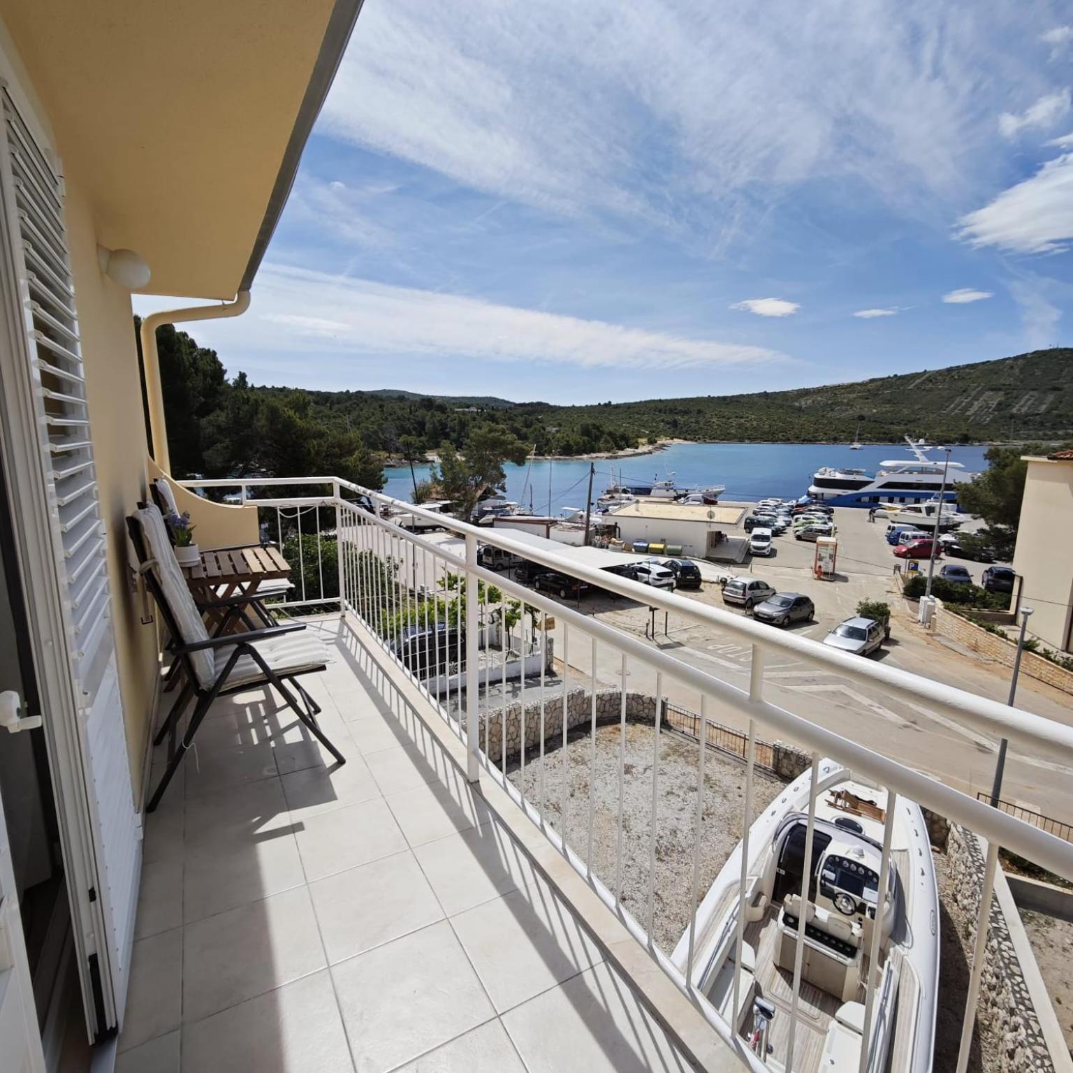 Apartment By The Beach Primošten Exterior foto